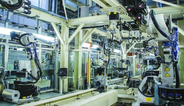 智能汽車零部件生產現場